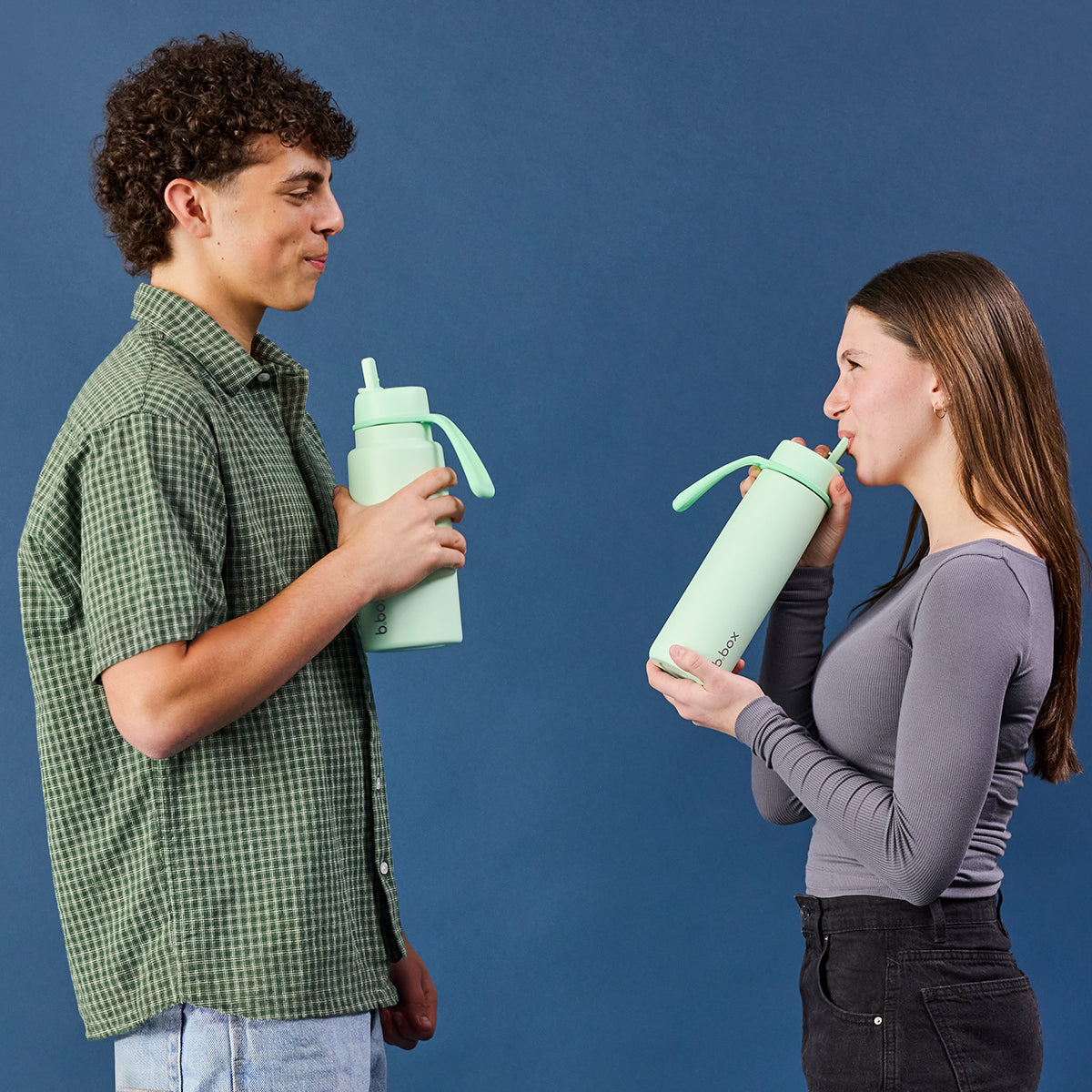 B.box 690mL Insulated Flip Top Bottle - spearmint