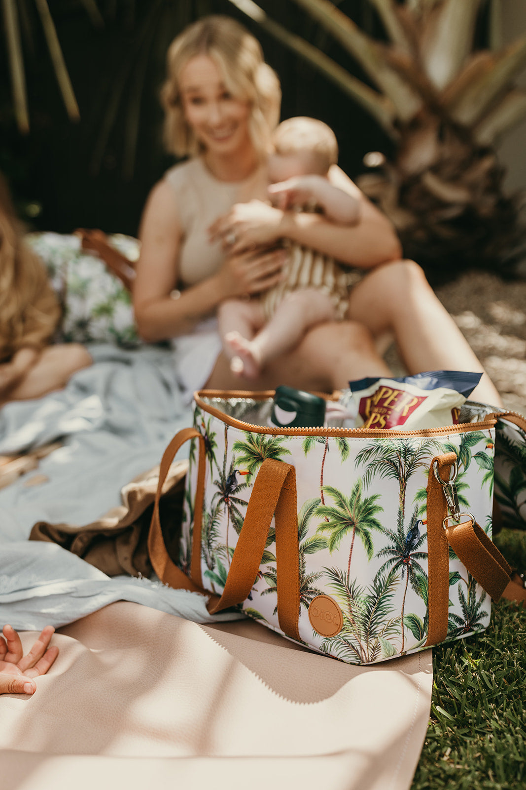 Tropical insulated lunch tote sales