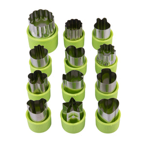 APPETITO FRUIT & VEGETABLE CUTTERS SET 12 ASST. SHAPES - GREEN