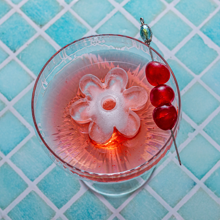 DrinksPlinks - Daisy (pink tray)