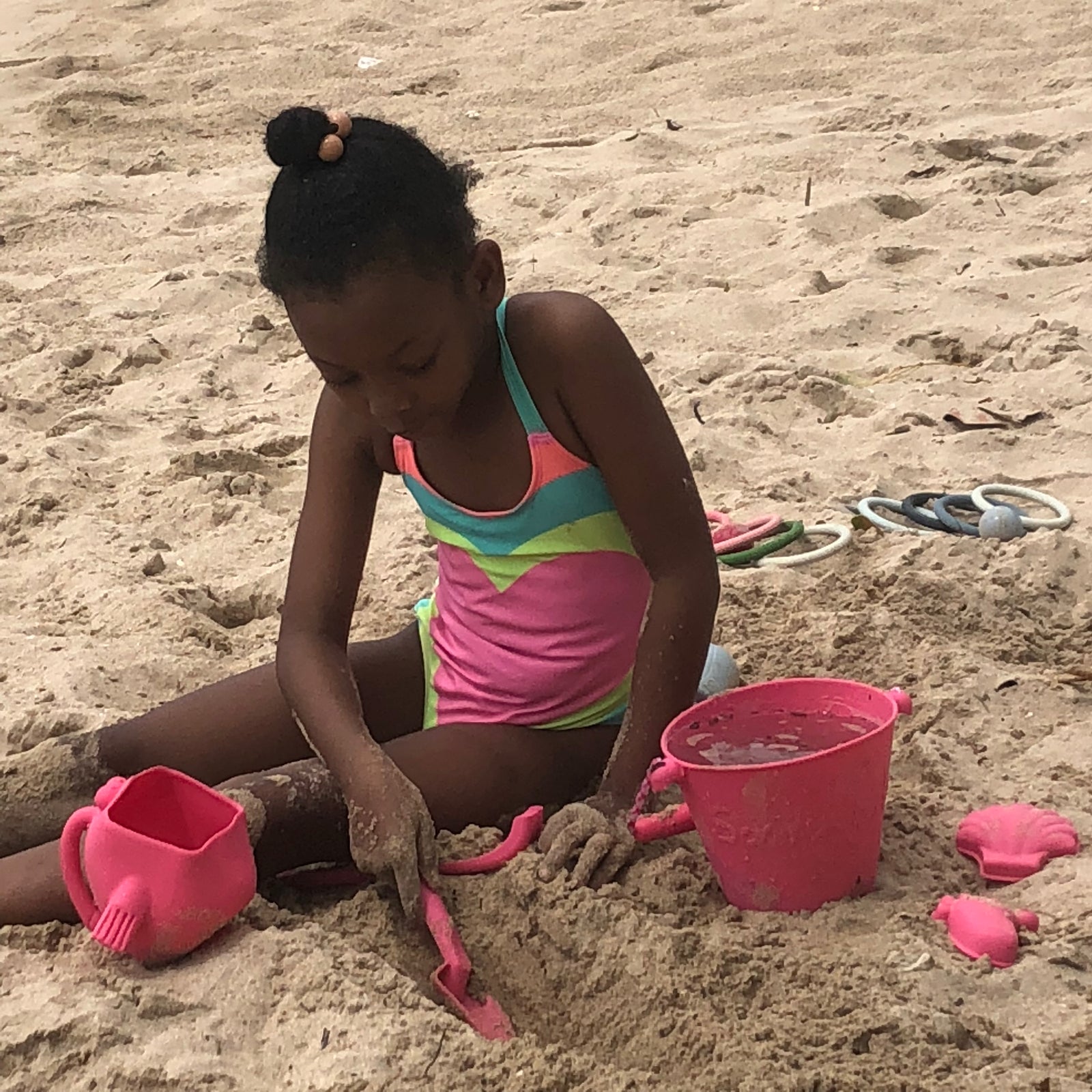 Scrunch Bucket - Flamingo Pink