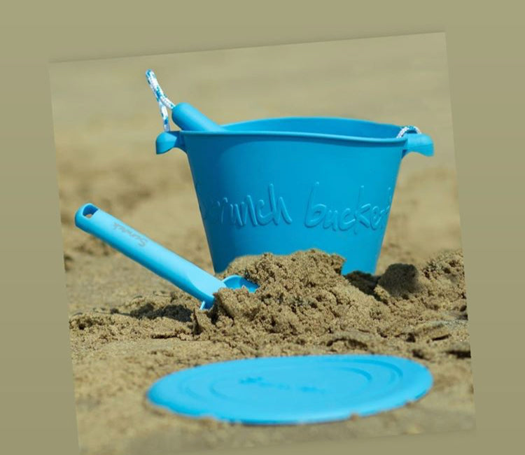 Scrunch Bucket - Blue Fish