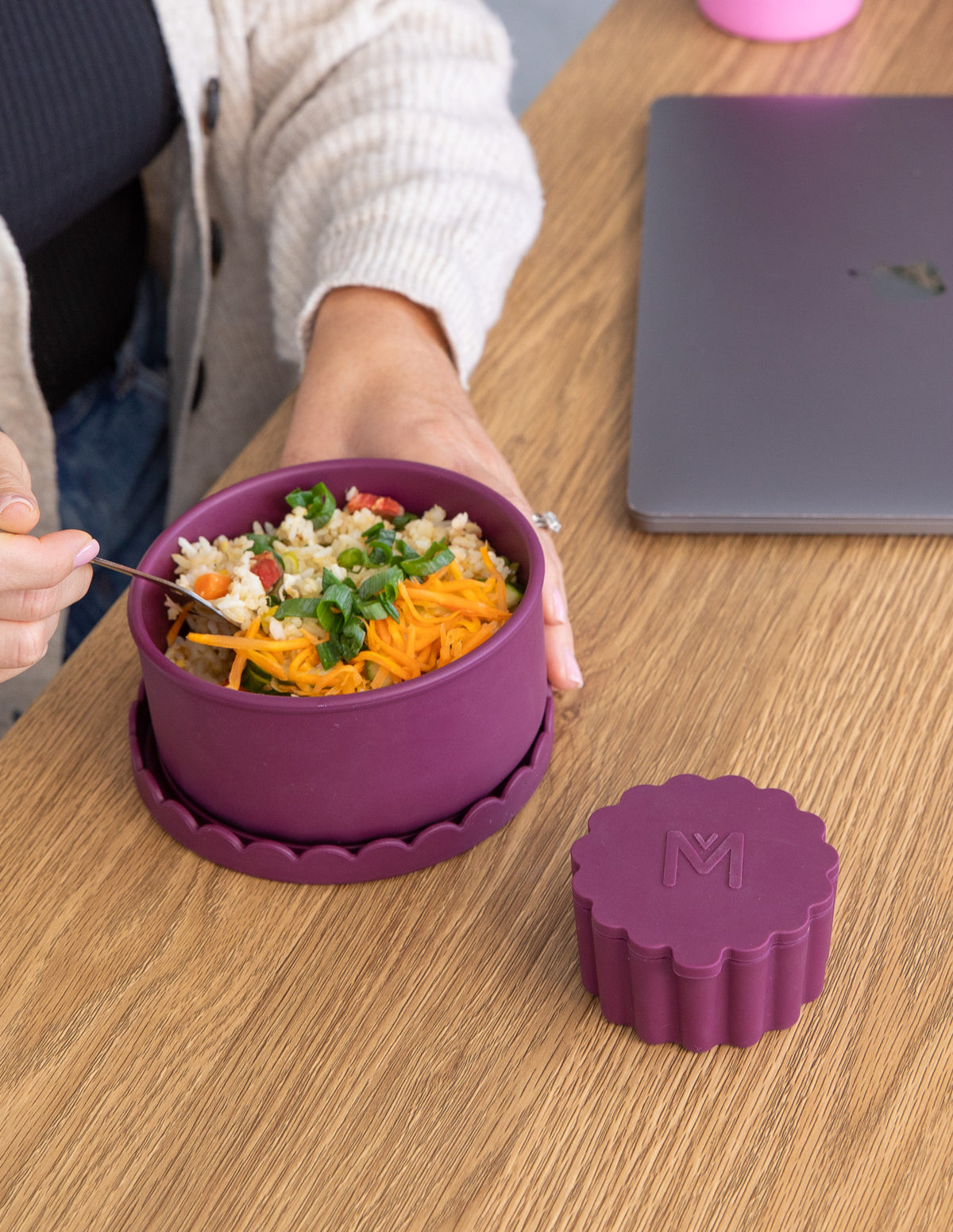 MontiiCo Silicone Scallop Bowl - Ruby