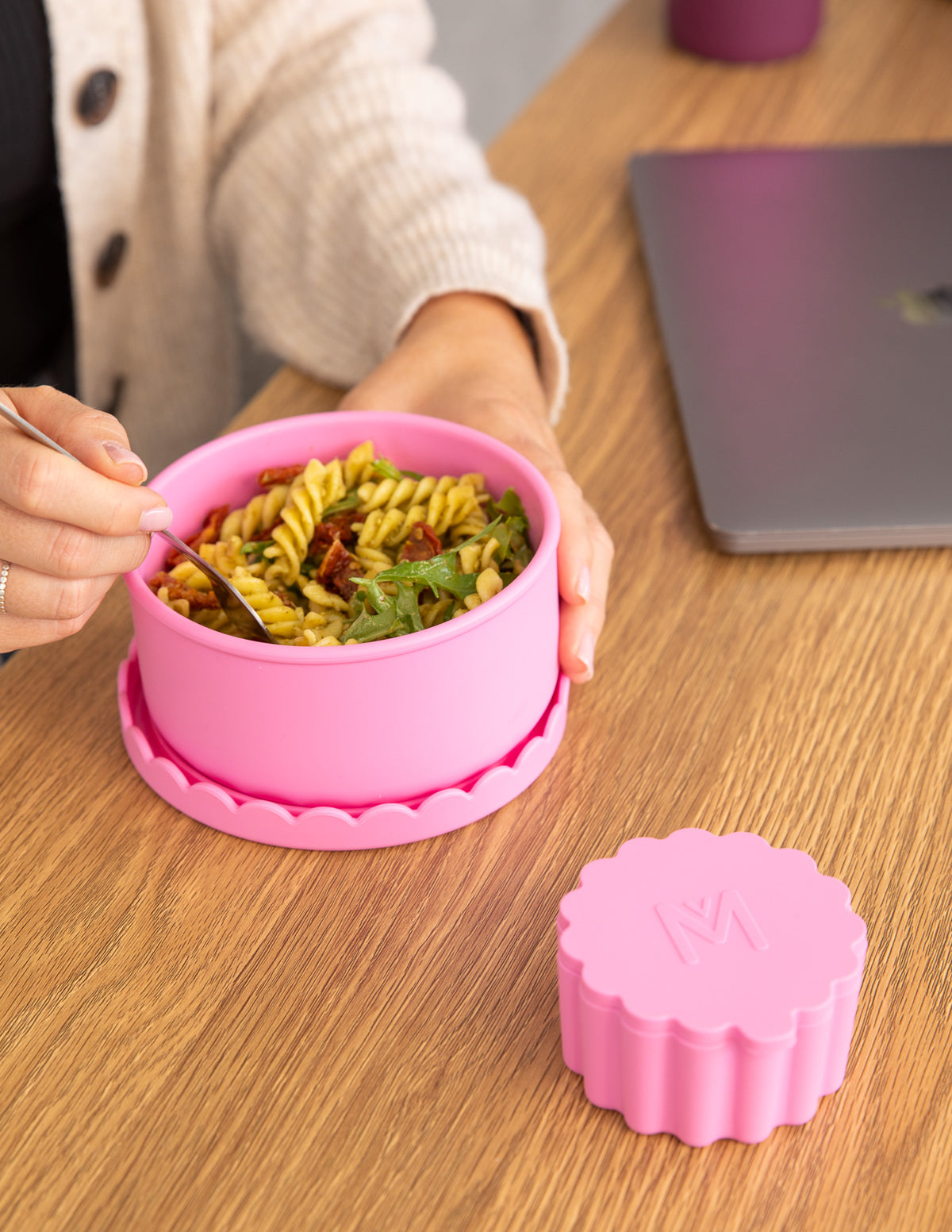 MontiiCo Silicone Scallop Bowl - Floss