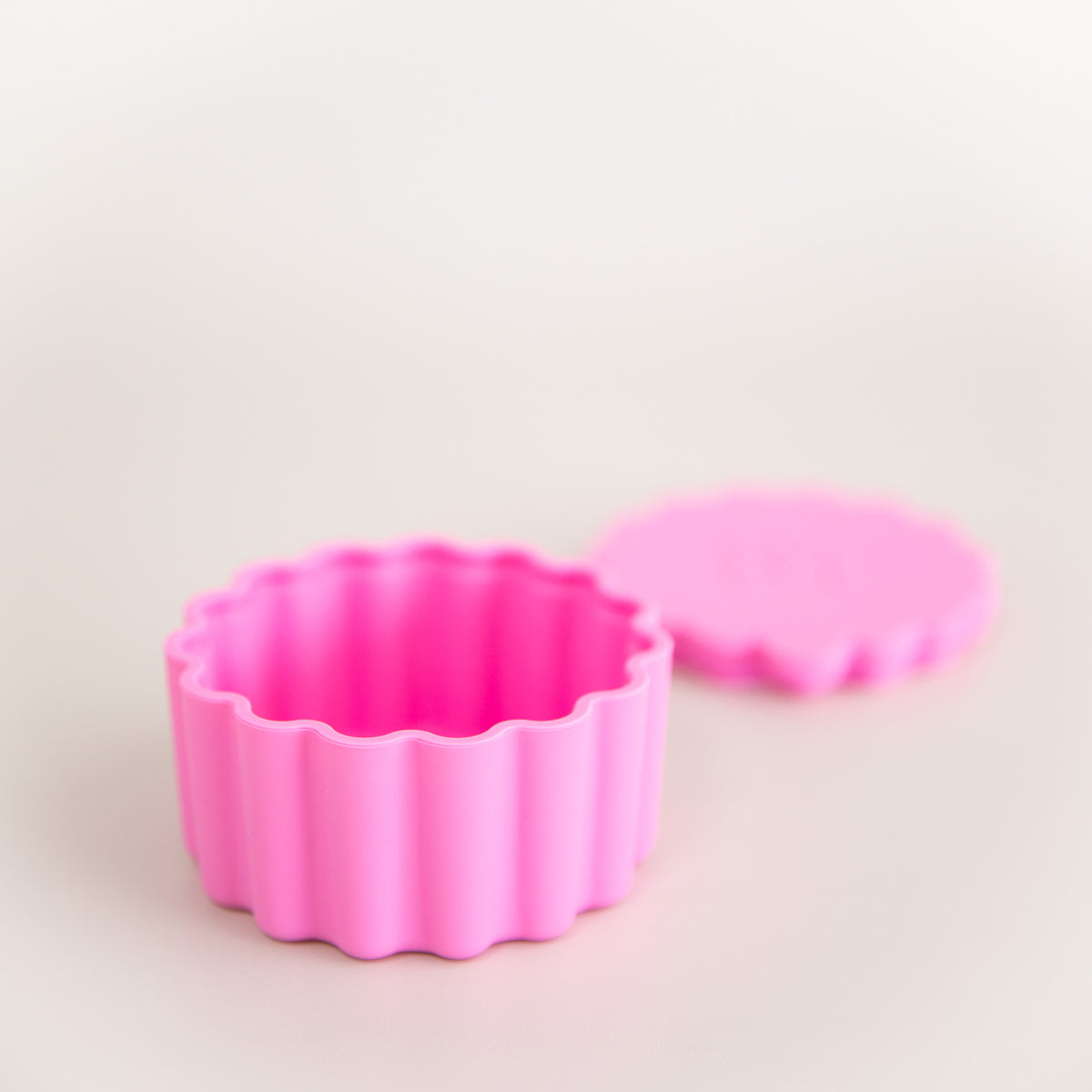 MontiiCo Silicone Scallop Tub - Floss