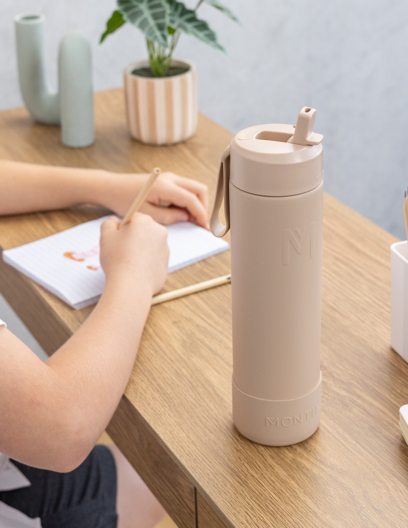 Montiico 700ml Fusion Complete Drink Bottle Sipper - Sand