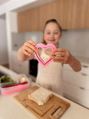 Lunch Punch Cut & Crimp Sandwich Pocket - Hearts