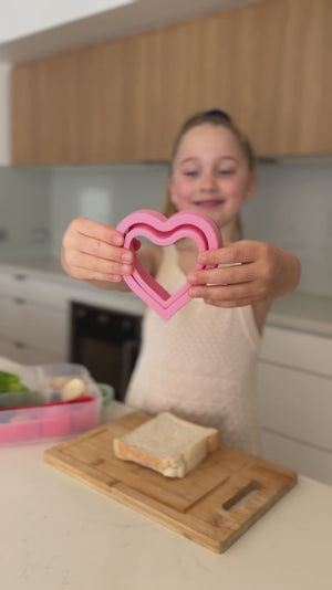 Lunch Punch Cut & Crimp Sandwich Pocket - Hearts