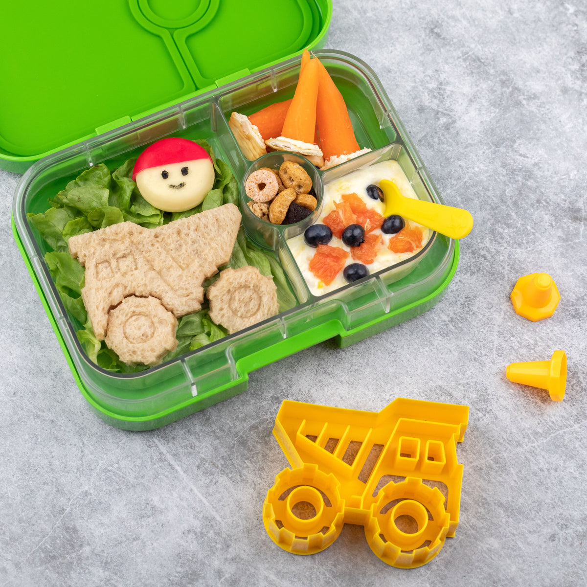 LUNCH PUNCH - CONSTRUCTION